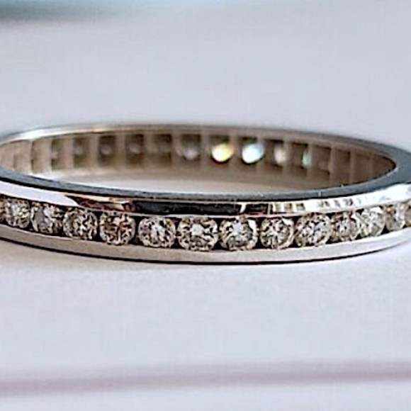 BLUERIVER474 Jewelry - 18kt 0.62ct Eternity Diamond Ring White Gold